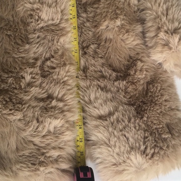 Blogger favorite Mango faux fur tan coat - Picture 7 of 16